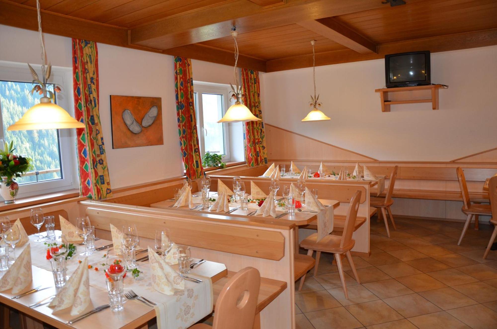 Ski In-Ski Out - Gaestehaeuser Saalbach-Hinterglemm - Wallegghof Christianhof Dış mekan fotoğraf